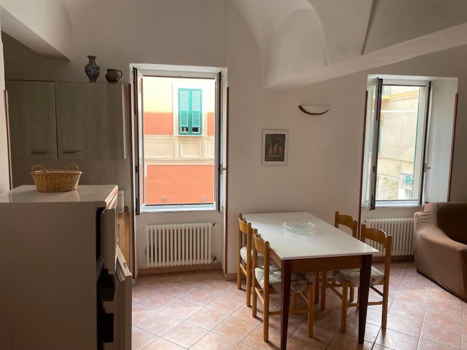Appartamento A Due Passi Dal Mare Finale Ligure Esterno foto